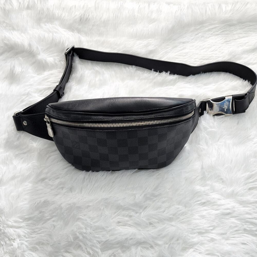 Louis Vuitton Damier Graphite Campus Bumbag Black Preloved - Picture 10 of 10
